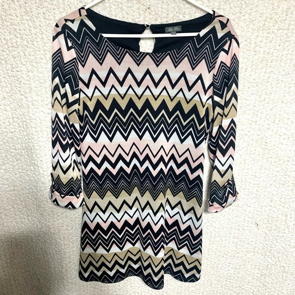 Lily Rose Chevron Dress Size Small - Picture 1 of 7